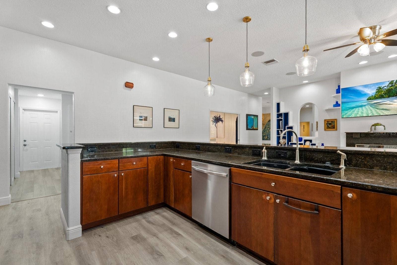 7303 WEEPING WILLOW DRIVE, Sarasota, FL 34241 7303 WEEPING WILLOW DRIVE, Sarasota, FL 34241