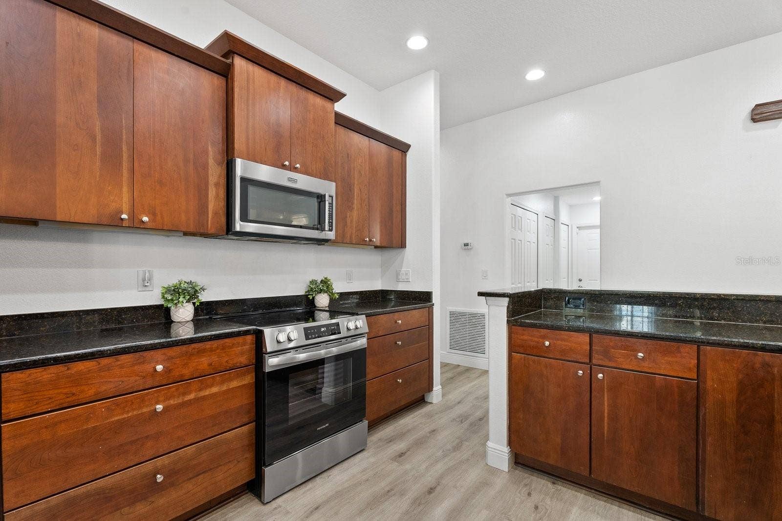 7303 WEEPING WILLOW DRIVE, Sarasota, FL 34241 7303 WEEPING WILLOW DRIVE, Sarasota, FL 34241