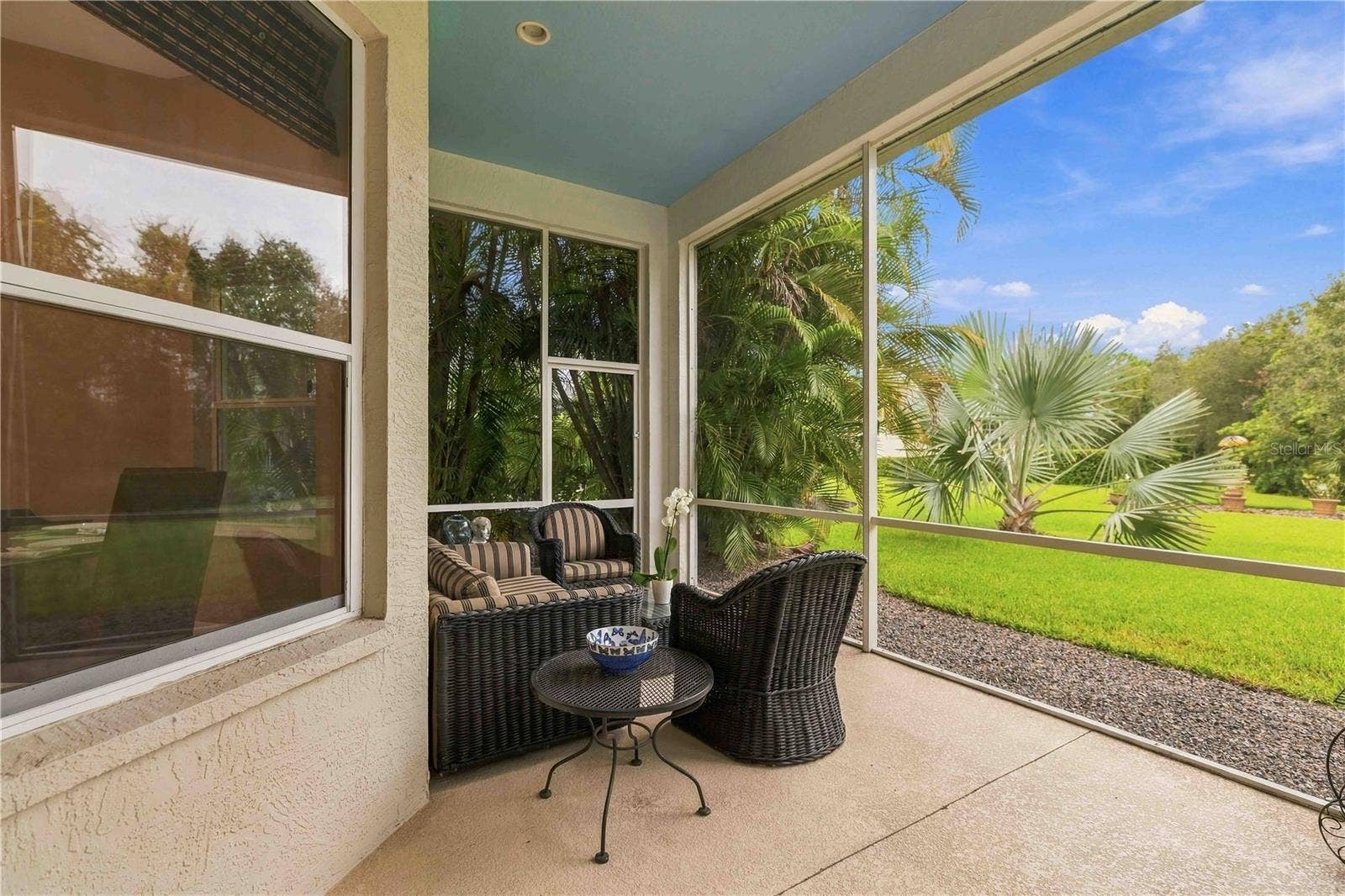 7907 ASHLEY CIRCLE, Bradenton, FL 34201 7907 ASHLEY CIRCLE, Bradenton, FL 34201
