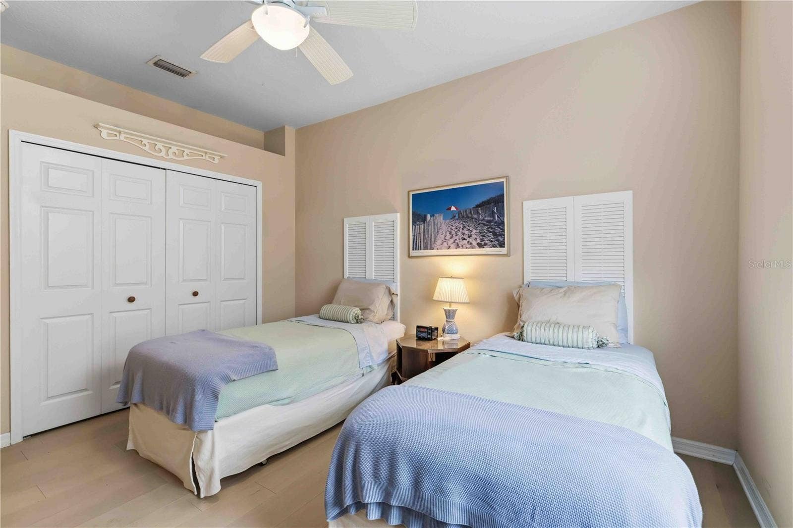 7907 ASHLEY CIRCLE, Bradenton, FL 34201 7907 ASHLEY CIRCLE, Bradenton, FL 34201