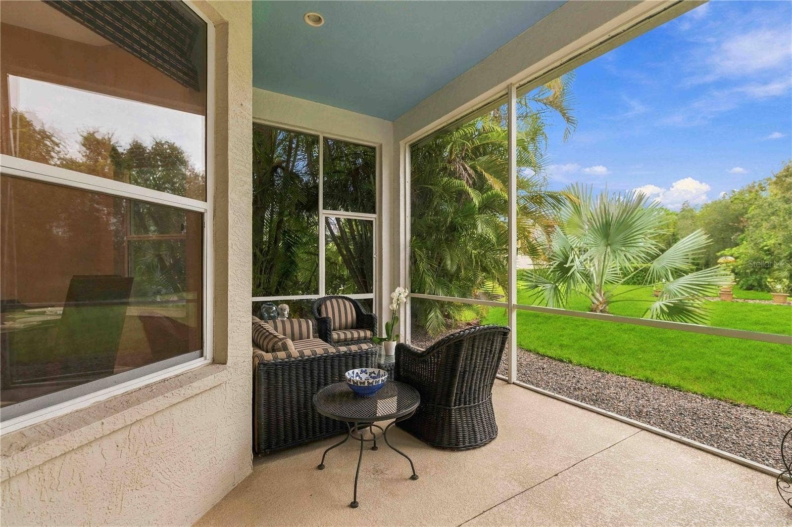 7907 ASHLEY CIRCLE, Bradenton, FL 34201 7907 ASHLEY CIRCLE, Bradenton, FL 34201