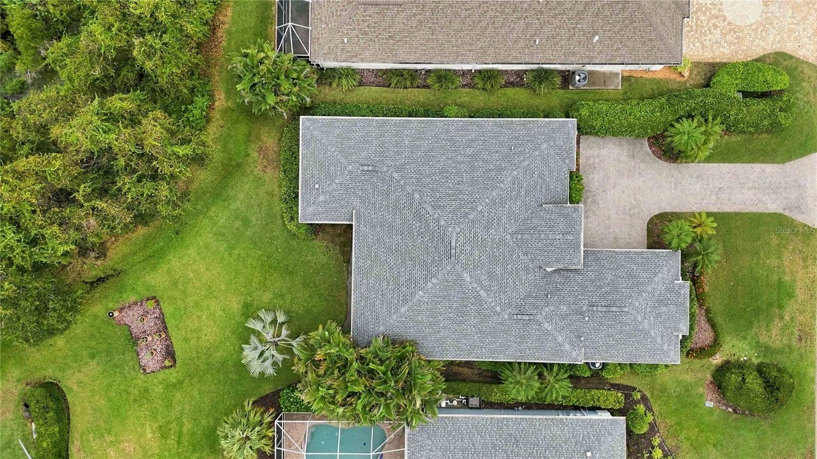 7907 ASHLEY CIRCLE, Bradenton, FL 34201 7907 ASHLEY CIRCLE, Bradenton, FL 34201