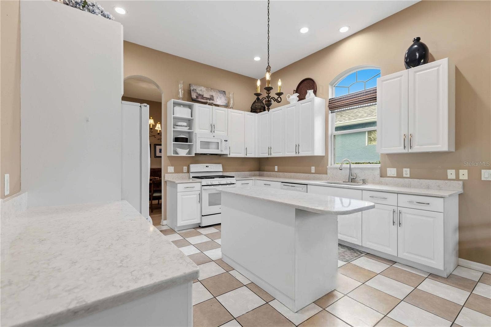 7907 ASHLEY CIRCLE, Bradenton, FL 34201 7907 ASHLEY CIRCLE, Bradenton, FL 34201