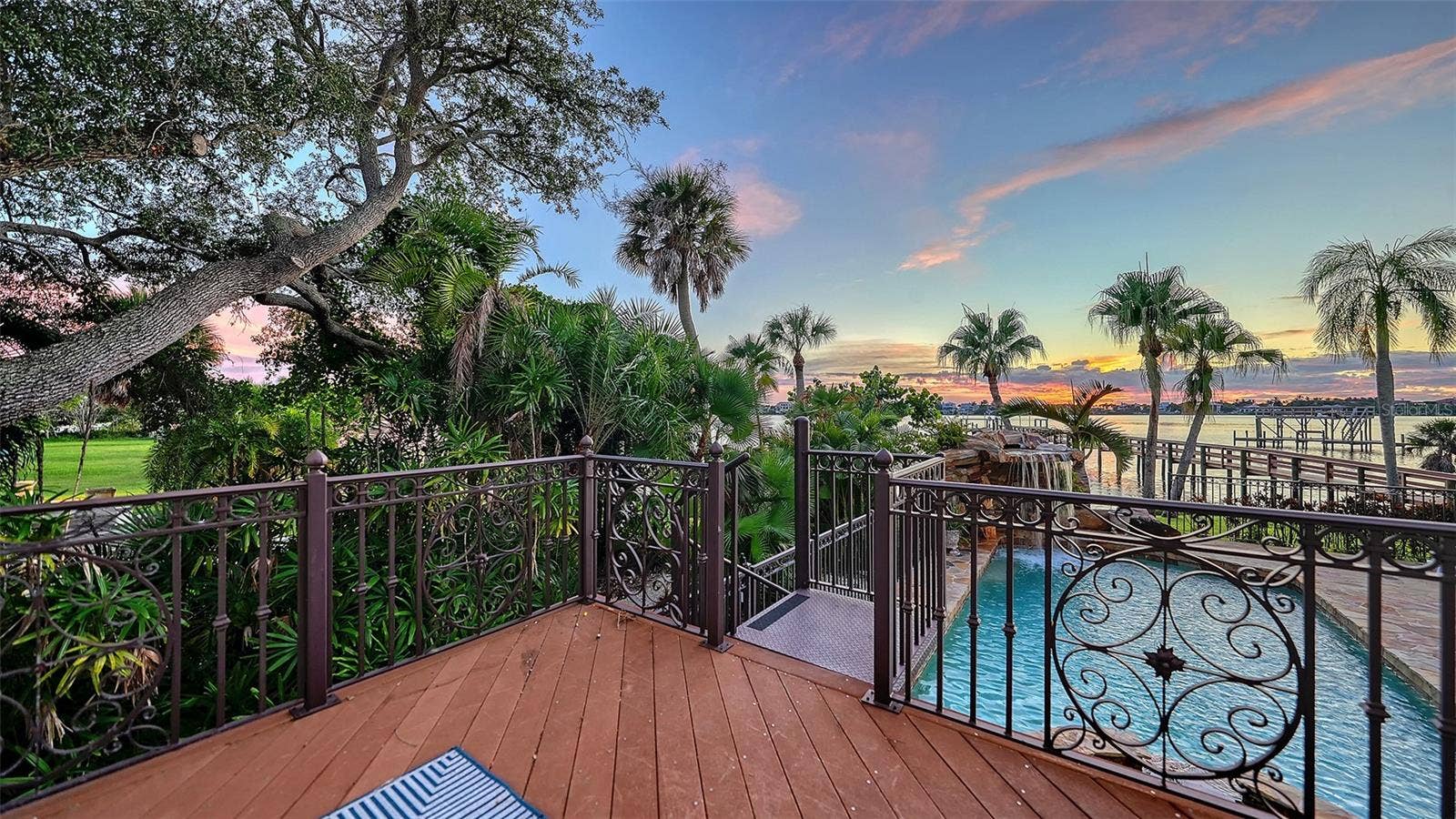 2115 LYCHEE LANE, Nokomis, FL 34275 easy access to the pool from first floor owners suite