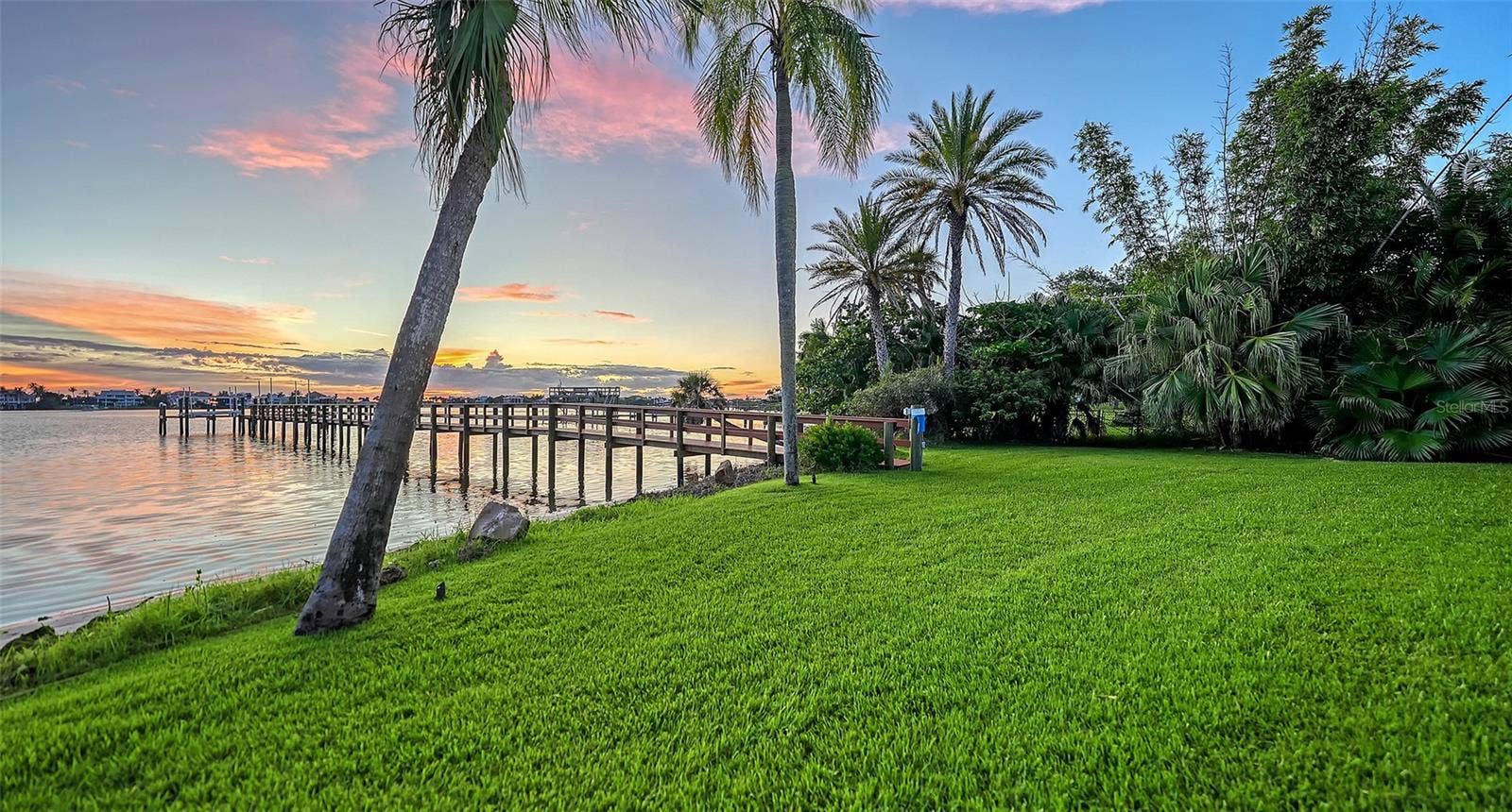 2115 LYCHEE LANE, Nokomis, FL 34275 2115 LYCHEE LANE, Nokomis, FL 34275