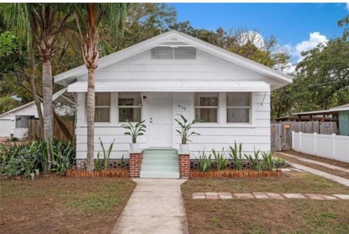 918 16TH STREET W, Bradenton, FL 34205 918 16TH STREET W, Bradenton, FL 34205
