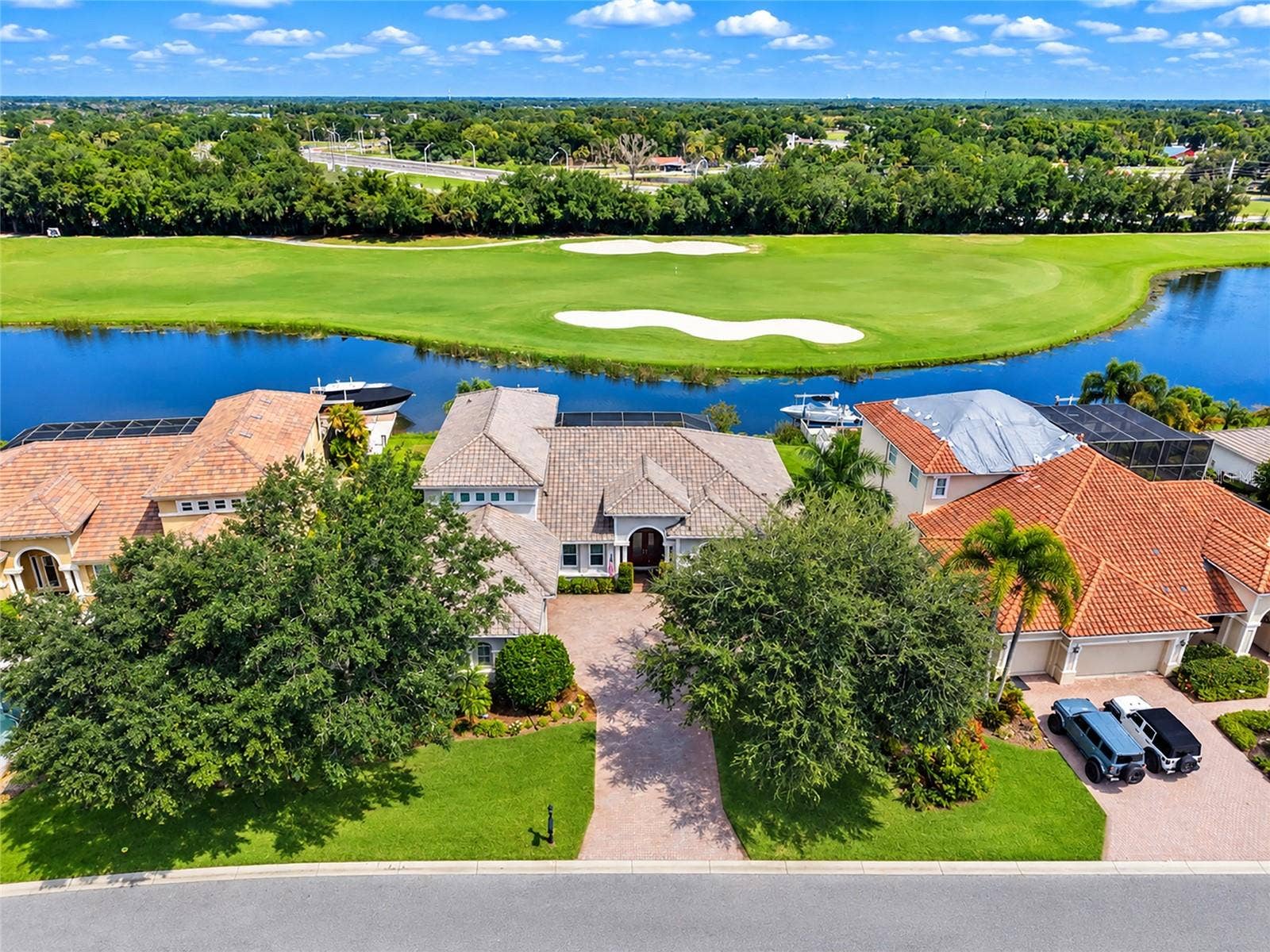 817 MARITIME COURT, Bradenton, FL 34212 817 MARITIME COURT, Bradenton, FL 34212
