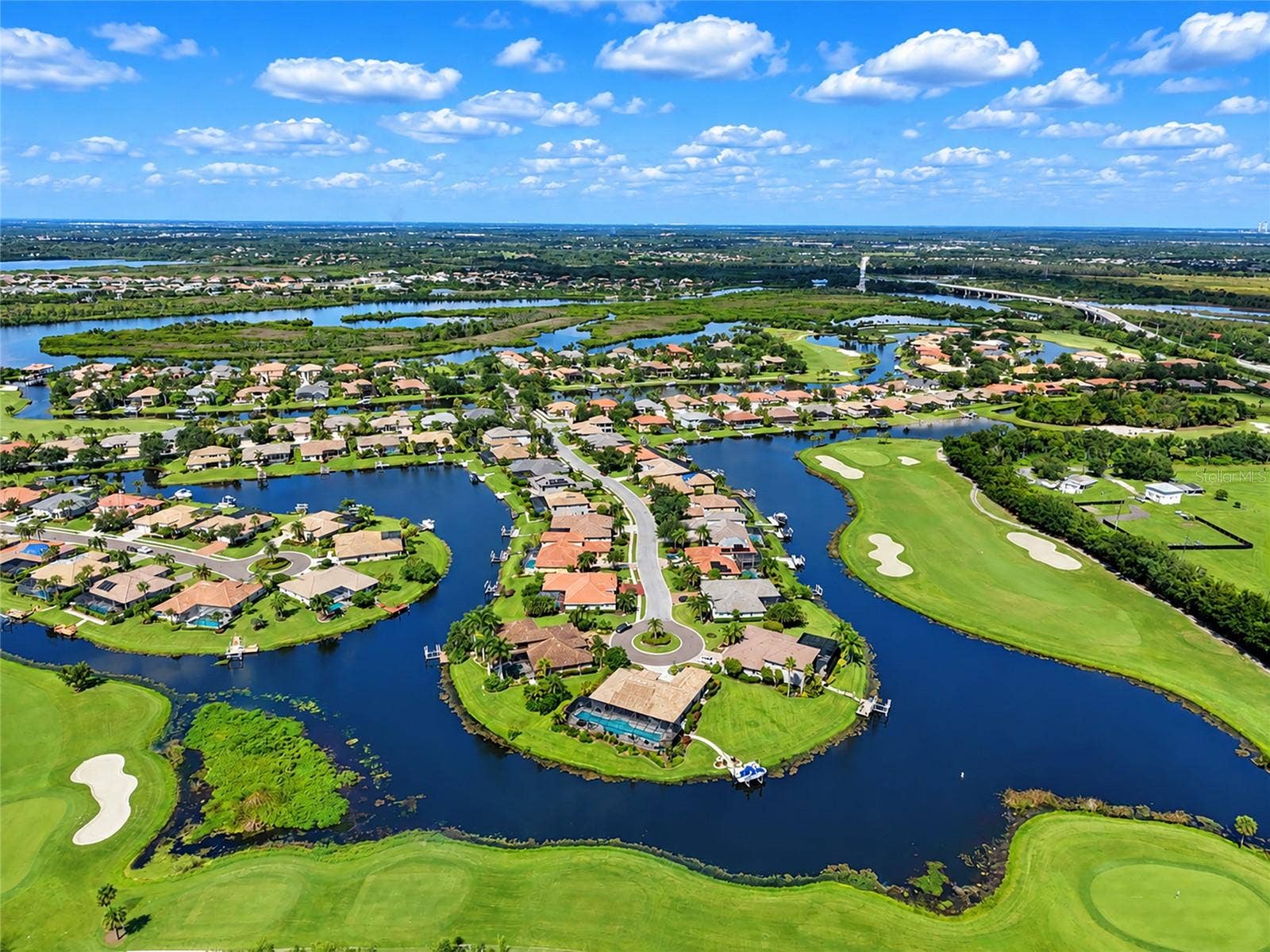 817 MARITIME COURT, Bradenton, FL 34212 817 MARITIME COURT, Bradenton, FL 34212