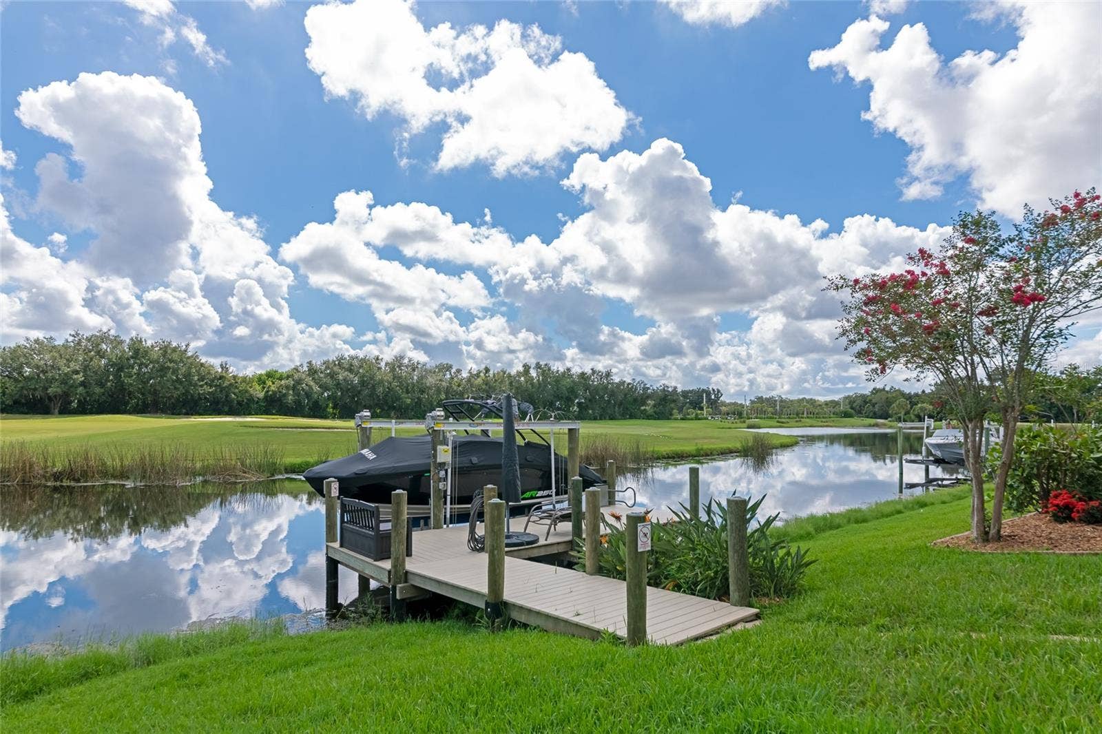 817 MARITIME COURT, Bradenton, FL 34212 817 MARITIME COURT, Bradenton, FL 34212