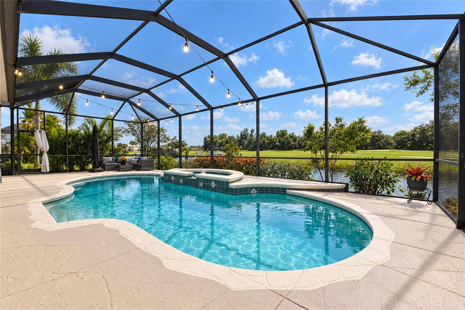 817 MARITIME COURT, Bradenton, FL 34212 817 MARITIME COURT, Bradenton, FL 34212