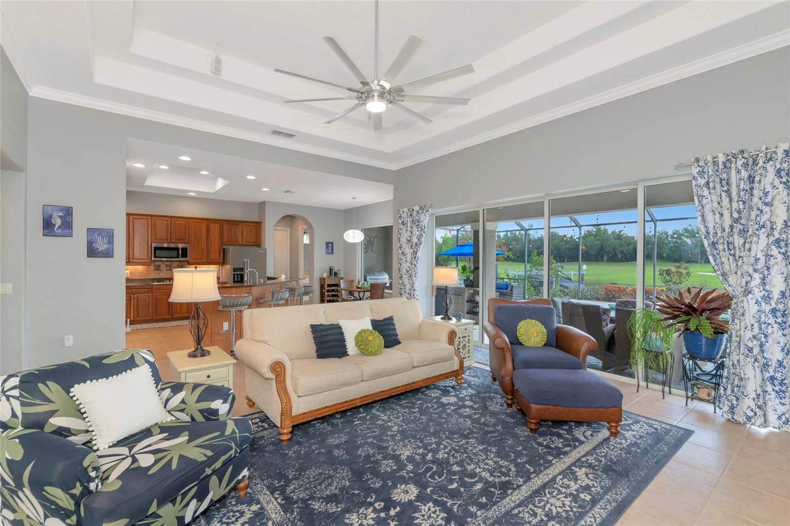 817 MARITIME COURT, Bradenton, FL 34212 Sliding glass door pocket to open the whole space