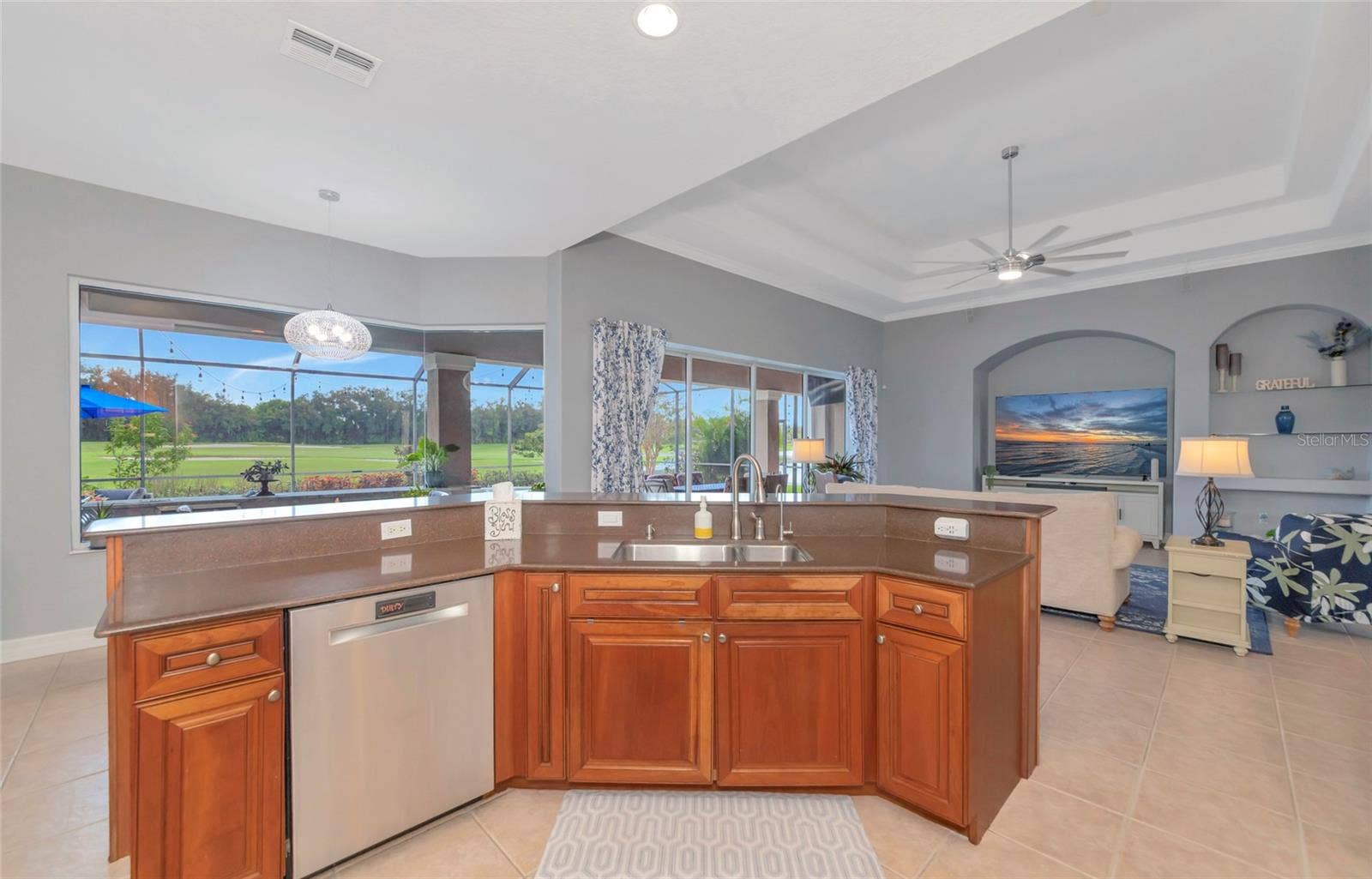 817 MARITIME COURT, Bradenton, FL 34212 Open kitchen into the great room stainless steel appliances