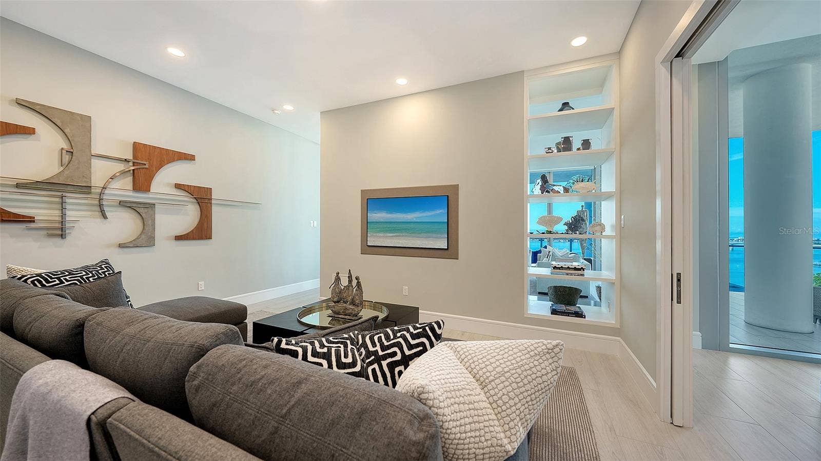 605 S GULFSTREAM AVENUE, #13, Sarasota, FL 34236 605 S GULFSTREAM AVENUE, #13, Sarasota, FL 34236