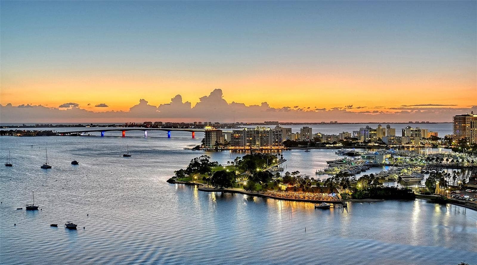 605 S GULFSTREAM AVENUE, #13, Sarasota, FL 34236 605 S GULFSTREAM AVENUE, #13, Sarasota, FL 34236