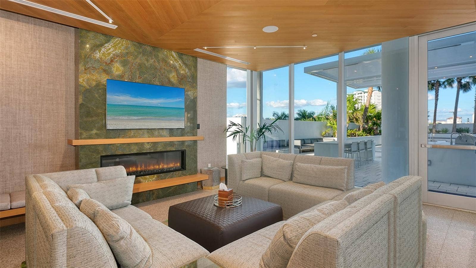 605 S GULFSTREAM AVENUE, #13, Sarasota, FL 34236 605 S GULFSTREAM AVENUE, #13, Sarasota, FL 34236