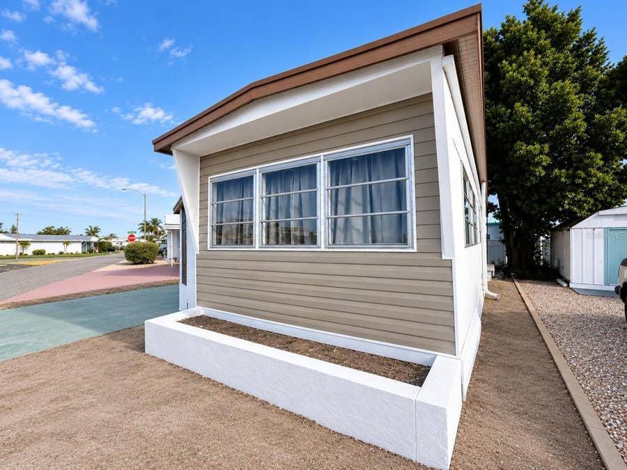 Property photo for 2113 ILLINOIS AVENUE, Bradenton, FL