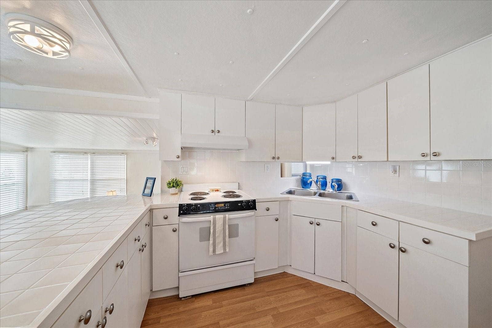 43 EDESSA DRIVE, Palmetto, FL 34221