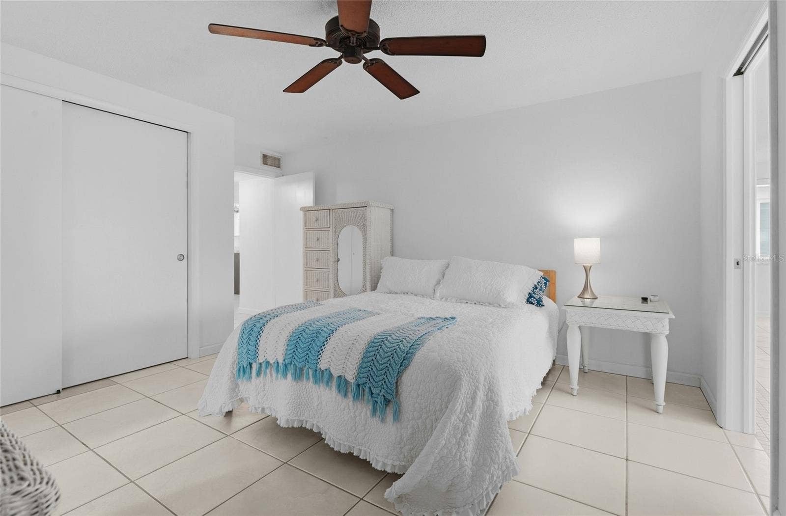 845 SPANISH DRIVE N, #845, Longboat Key, FL 34228