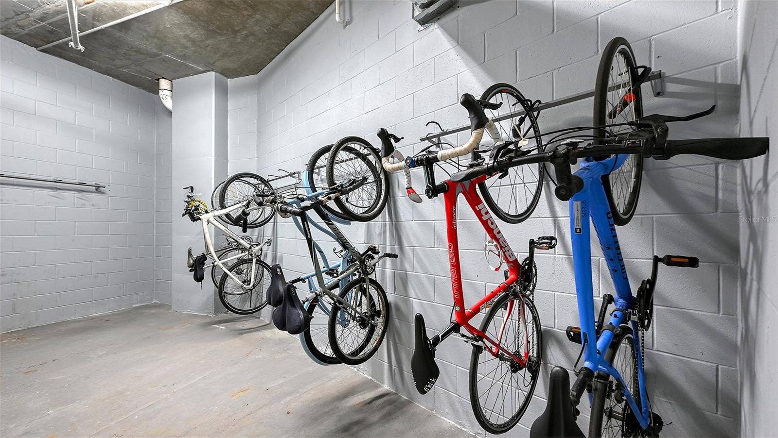 1155 N GULFSTREAM AVENUE, #207, Sarasota, FL 34236 Convenient, dedicated bicycle storage makes it easy to enjoy Sarasotas scenic waterfront and downtown paths.