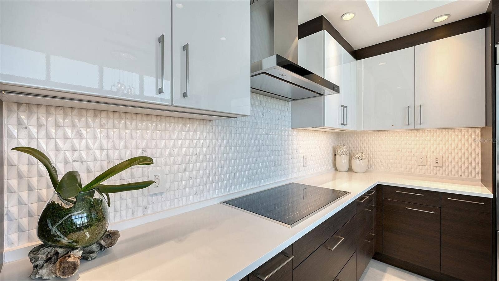 1155 N GULFSTREAM AVENUE, #207, Sarasota, FL 34236 Experience an elegant, thoughtfully designed kitchen where refined style meets everyday comfort.