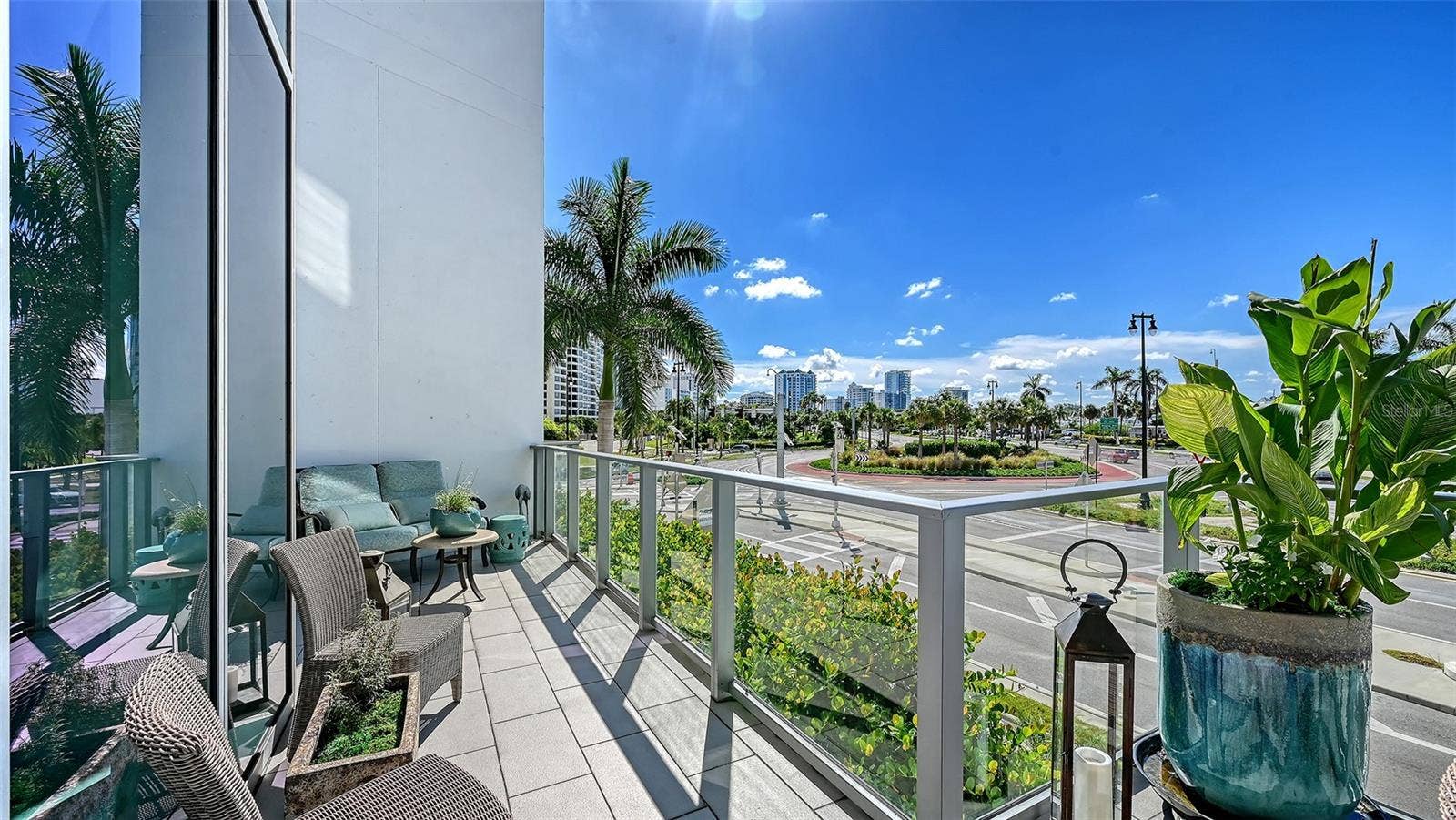 1155 N GULFSTREAM AVENUE, #207, Sarasota, FL 34236 Relax and unwind in multiple inviting lounge areas on the expansive private terrace.