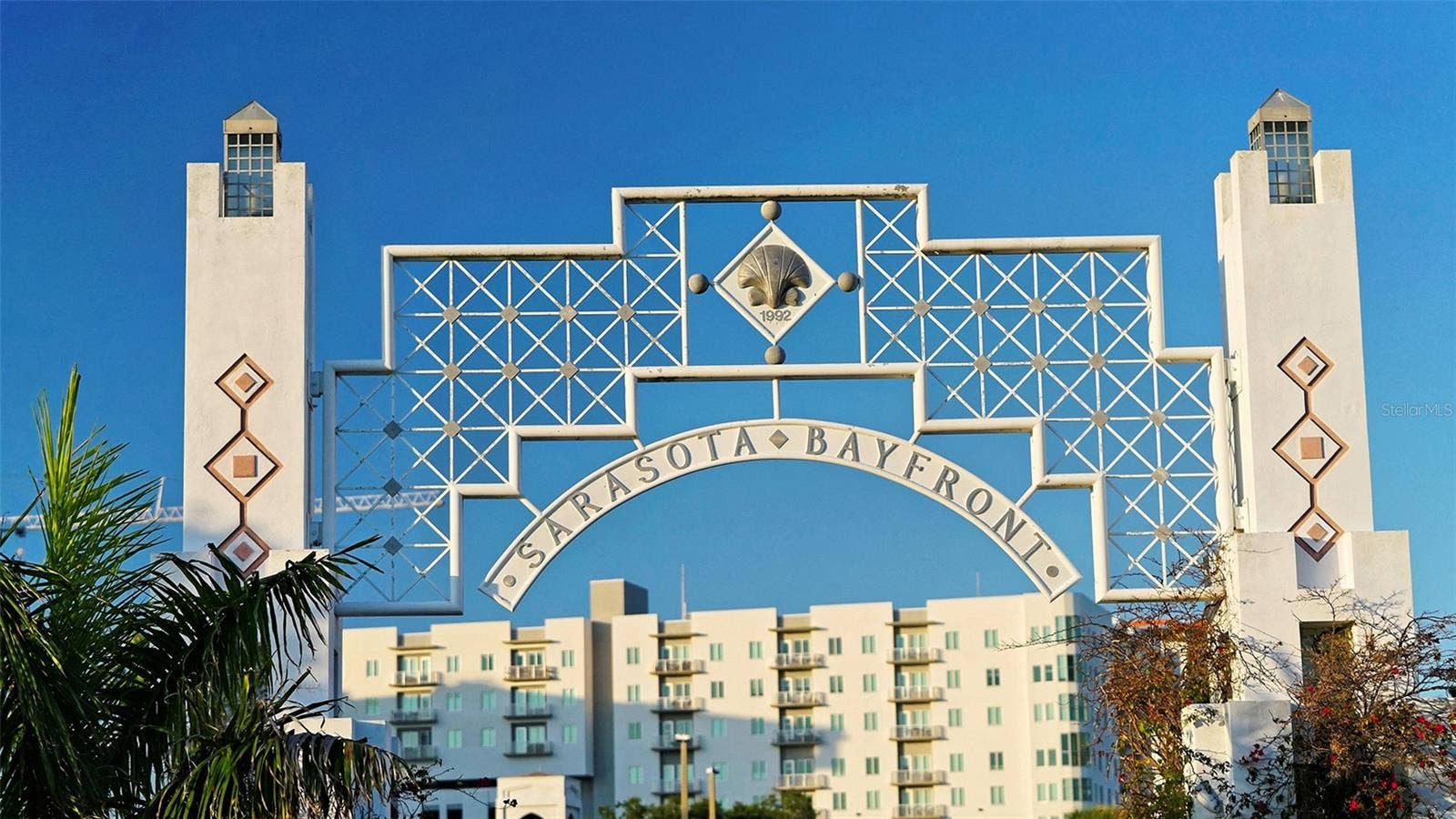 1155 N GULFSTREAM AVENUE, #207, Sarasota, FL 34236 Ideally situated in Sarasotas premier Bayfront community, The VUE offers an exceptional blend of luxury waterfront living and downtown convenience.