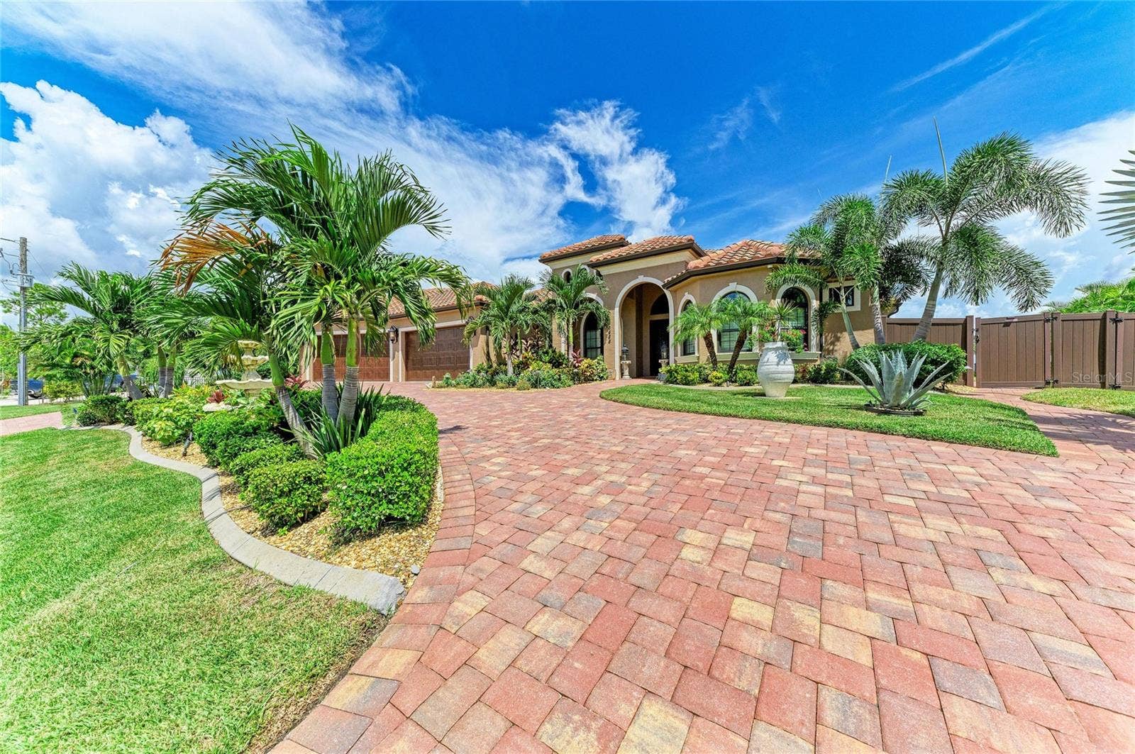 16488 LIGGETT CIRCLE, Port Charlotte, FL 33981 16488 LIGGETT CIRCLE, Port Charlotte, FL 33981
