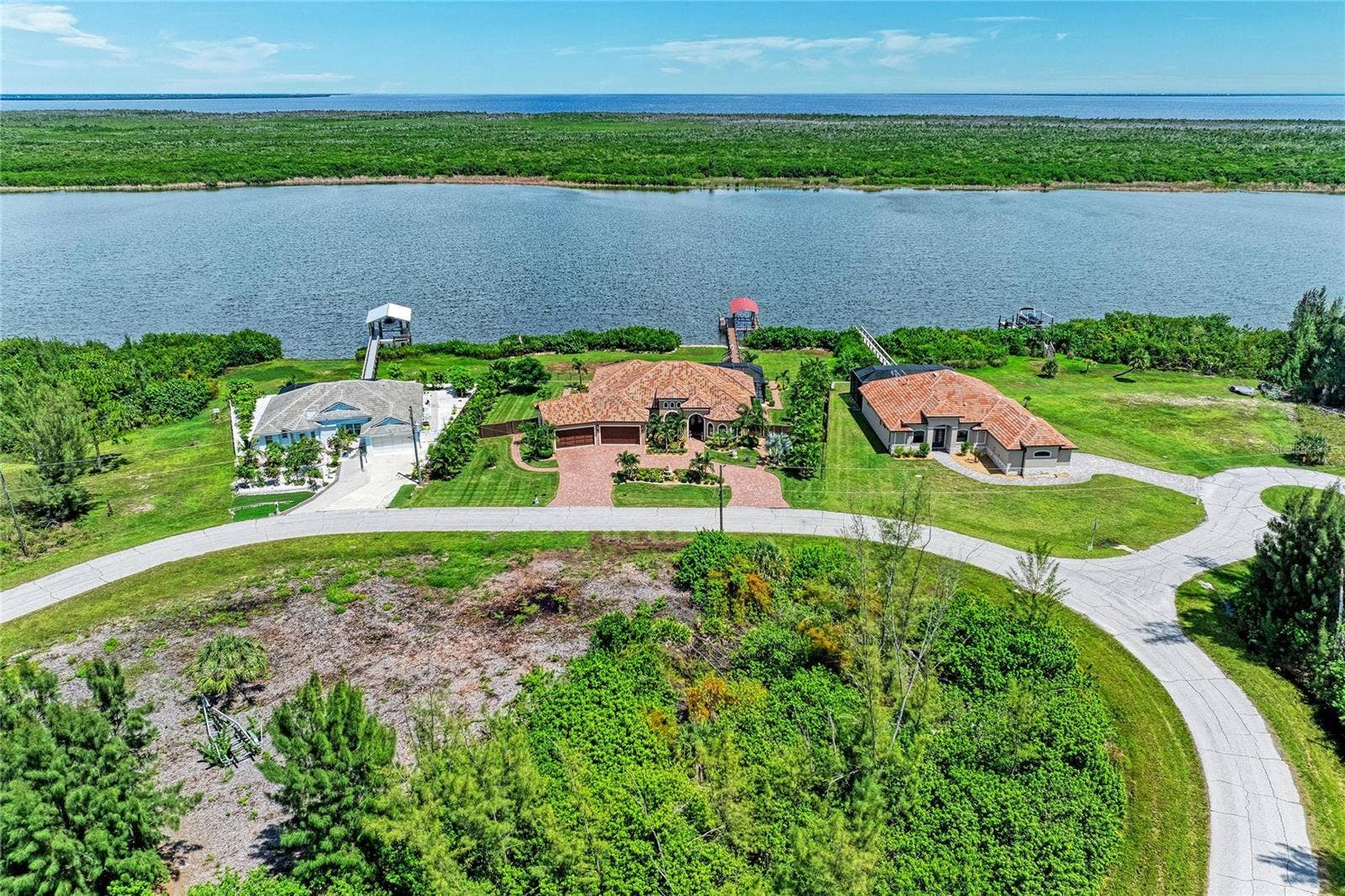 16488 LIGGETT CIRCLE, Port Charlotte, FL 33981 16488 LIGGETT CIRCLE, Port Charlotte, FL 33981