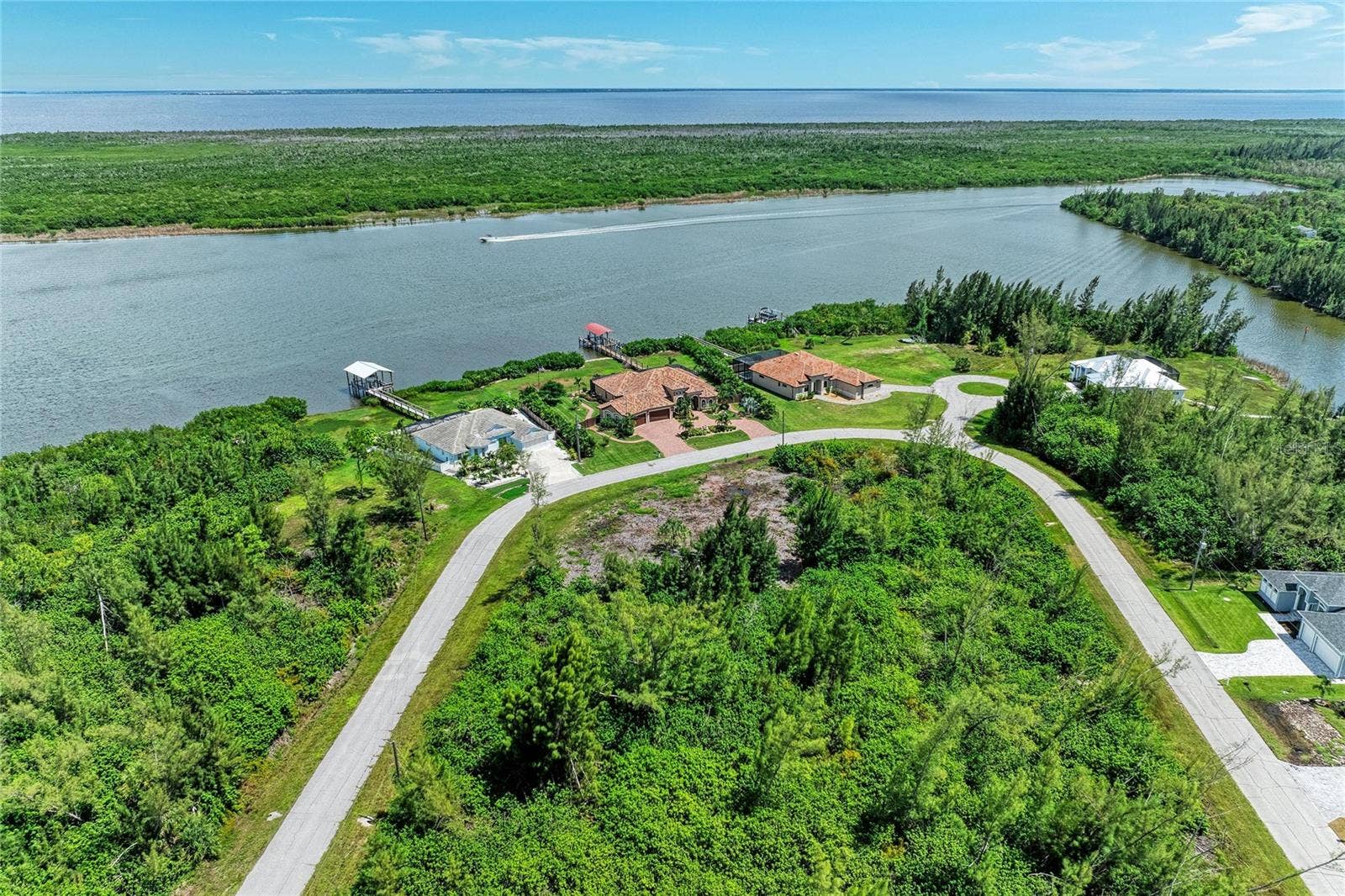 16488 LIGGETT CIRCLE, Port Charlotte, FL 33981 16488 LIGGETT CIRCLE, Port Charlotte, FL 33981