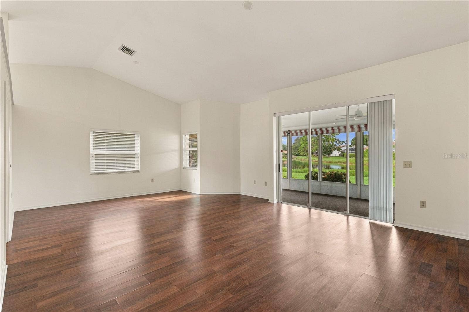 5816 BEAURIVAGE AVENUE, Sarasota, FL 34243 5816 BEAURIVAGE AVENUE, Sarasota, FL 34243