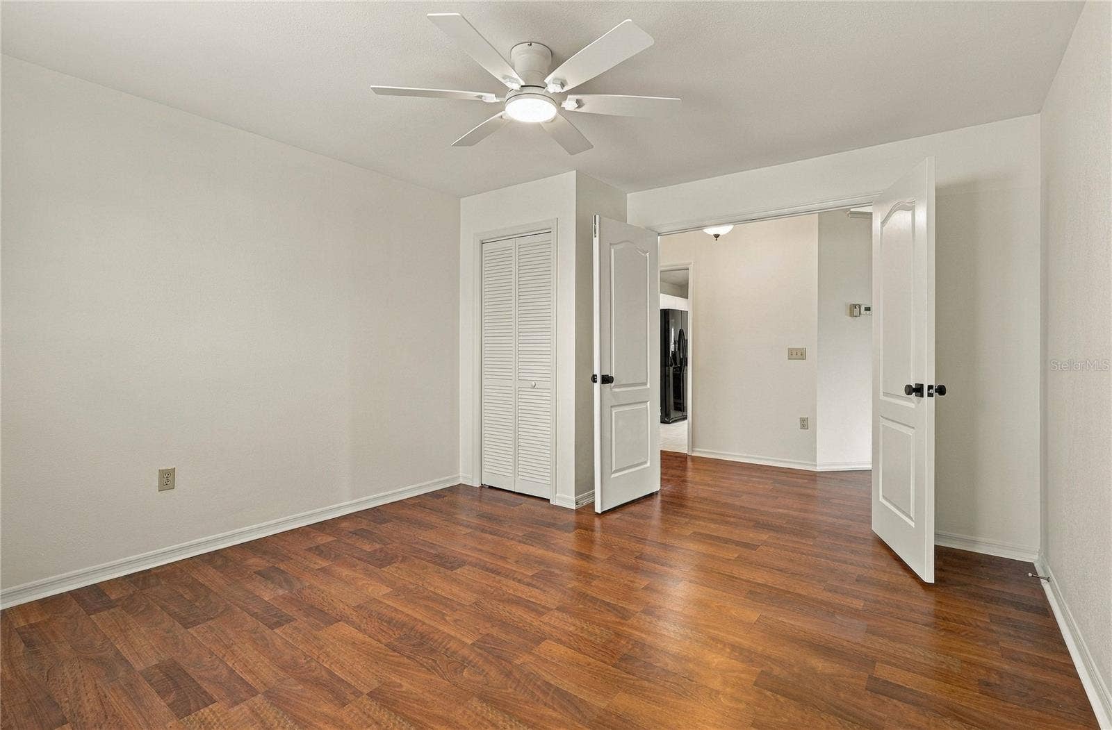 5816 BEAURIVAGE AVENUE, Sarasota, FL 34243 5816 BEAURIVAGE AVENUE, Sarasota, FL 34243