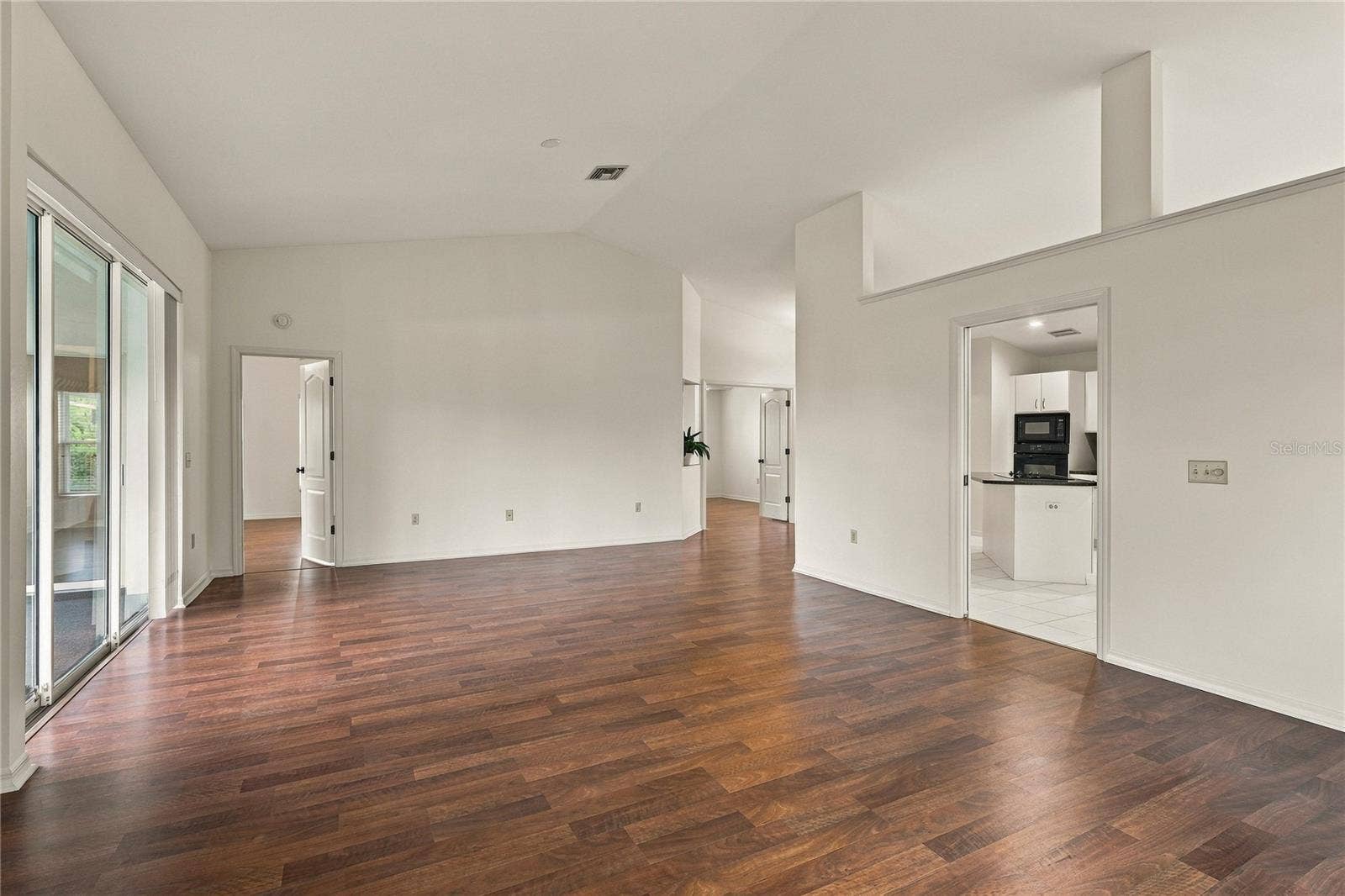 5816 BEAURIVAGE AVENUE, Sarasota, FL 34243 5816 BEAURIVAGE AVENUE, Sarasota, FL 34243