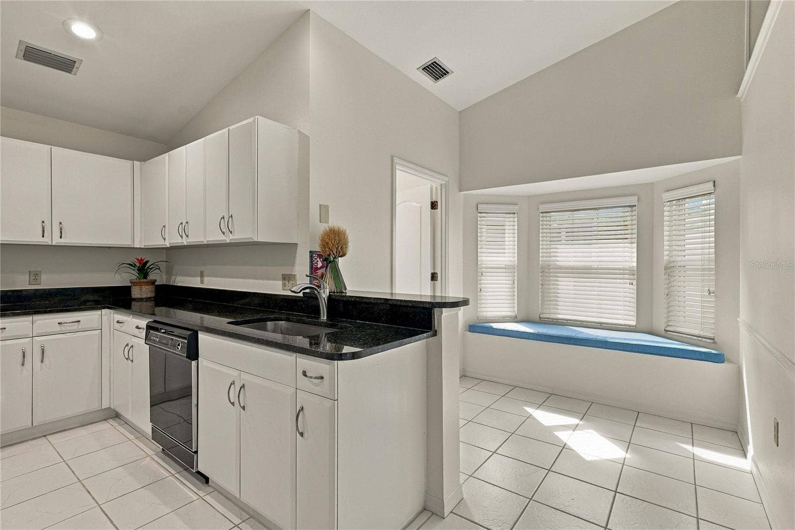 5816 BEAURIVAGE AVENUE, Sarasota, FL 34243 5816 BEAURIVAGE AVENUE, Sarasota, FL 34243