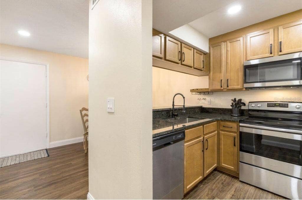 3231 BENEVA ROAD, #101, Sarasota, FL 34232