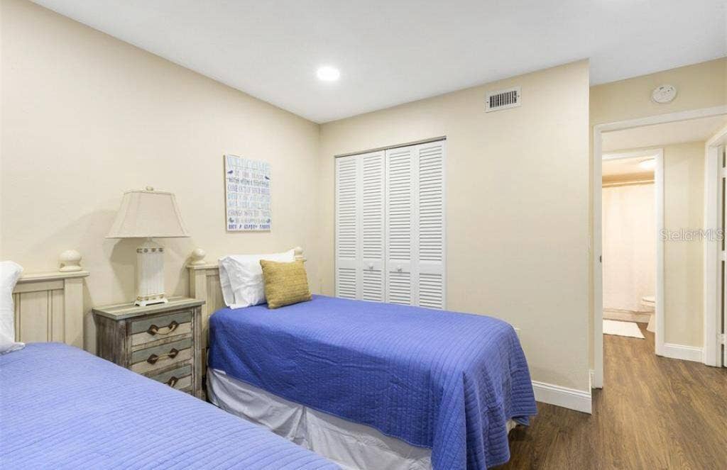 3231 BENEVA ROAD, #101, Sarasota, FL 34232