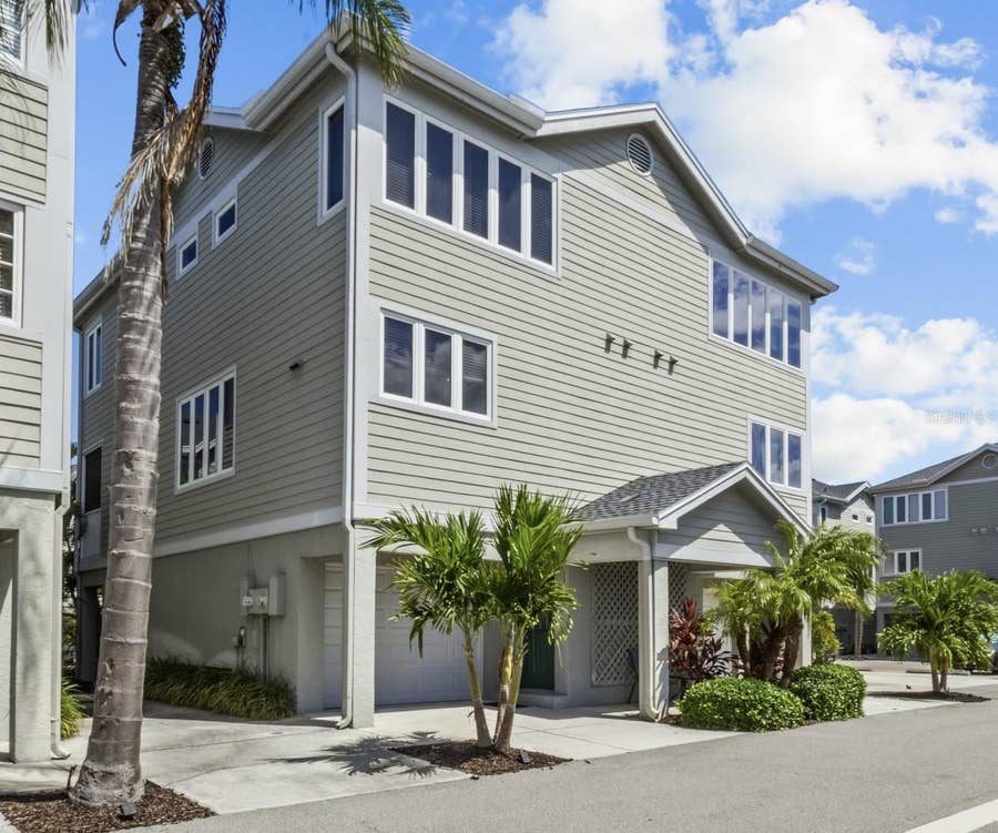 Property photo for 521 FOREST WAY, Longboat Key, FL