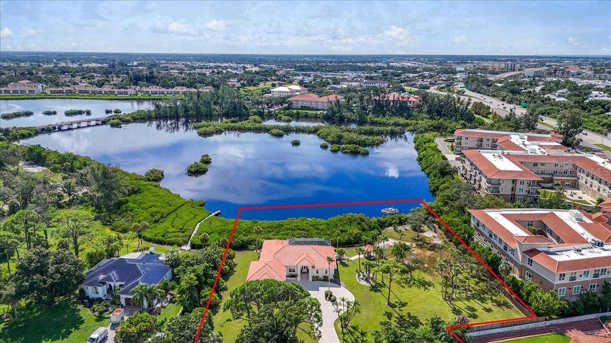 102 BRENDA LANE, Nokomis, FL 34275