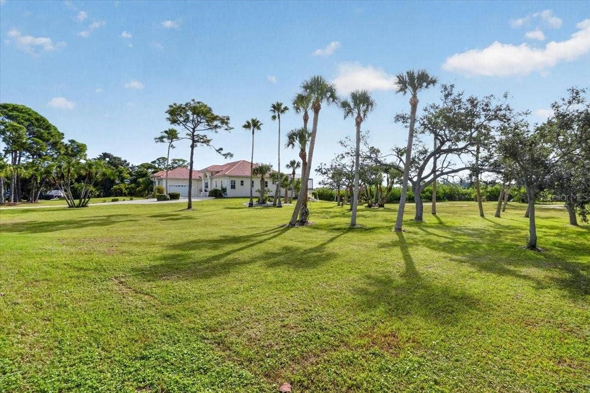 102 BRENDA LANE, Nokomis, FL 34275