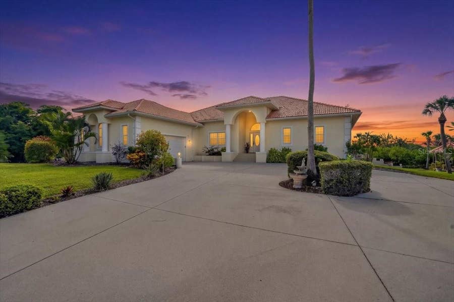 Property photo for 102 BRENDA LANE, Nokomis, FL