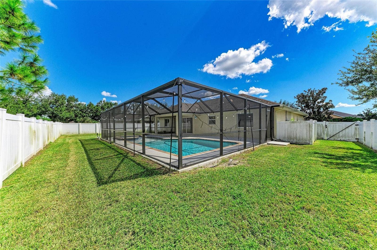 4512 28TH AVENUE E, Palmetto, FL 34221 4512 28TH AVENUE E, Palmetto, FL 34221