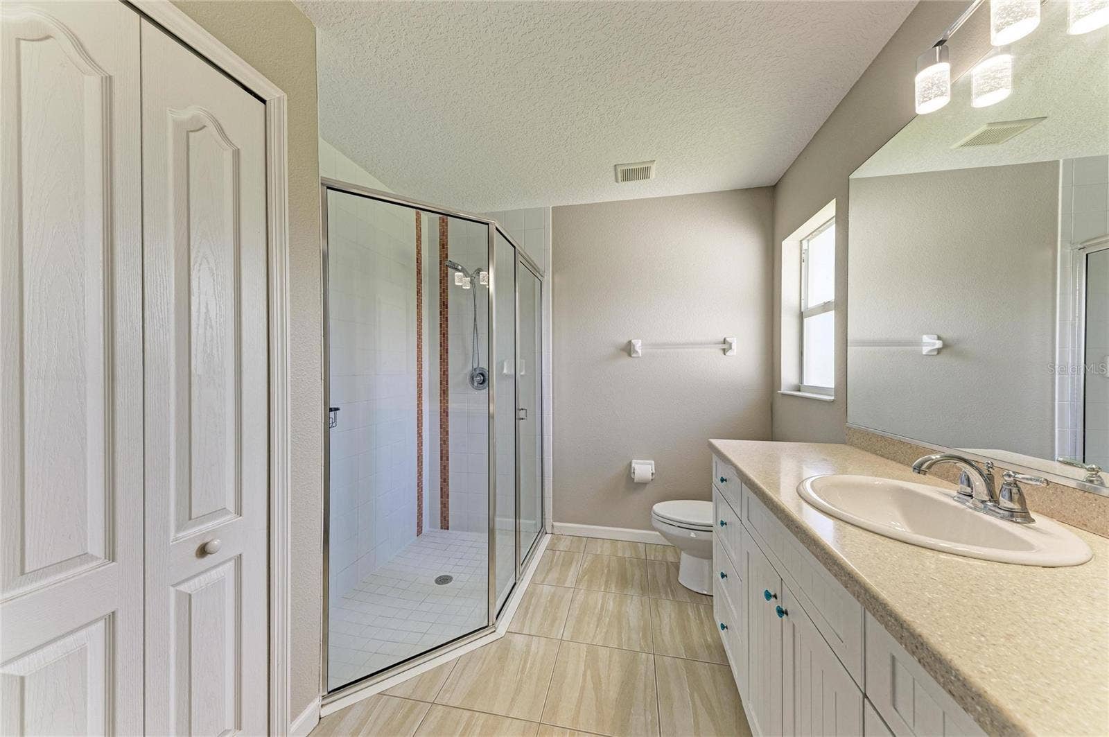 4512 28TH AVENUE E, Palmetto, FL 34221 4512 28TH AVENUE E, Palmetto, FL 34221