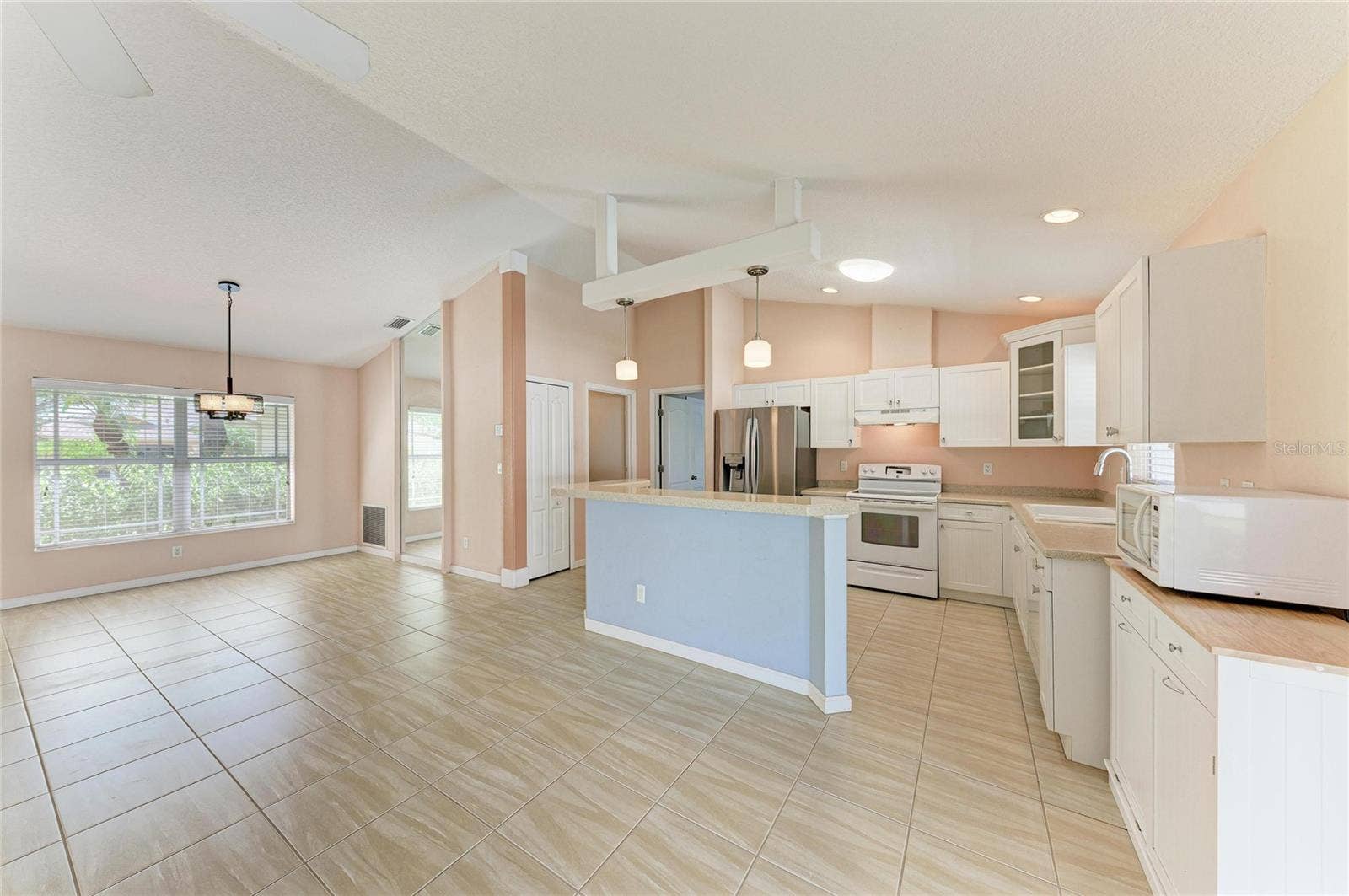 4512 28TH AVENUE E, Palmetto, FL 34221 4512 28TH AVENUE E, Palmetto, FL 34221