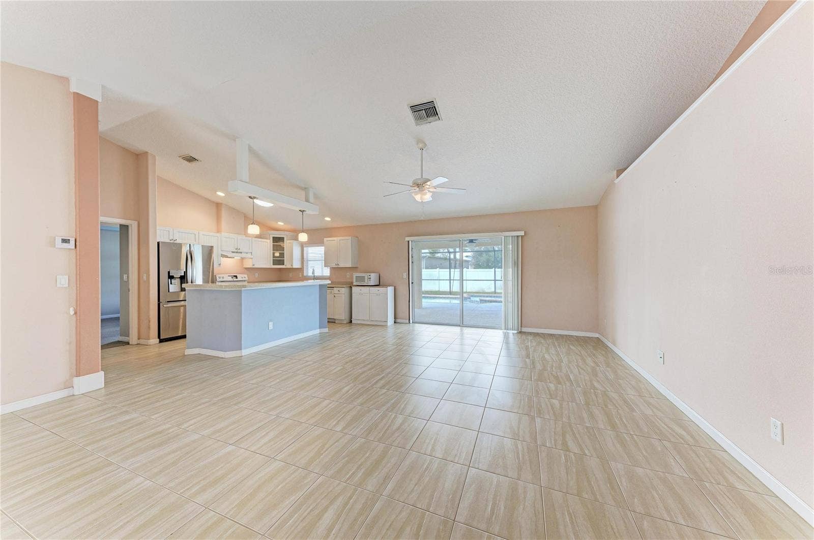 4512 28TH AVENUE E, Palmetto, FL 34221 4512 28TH AVENUE E, Palmetto, FL 34221