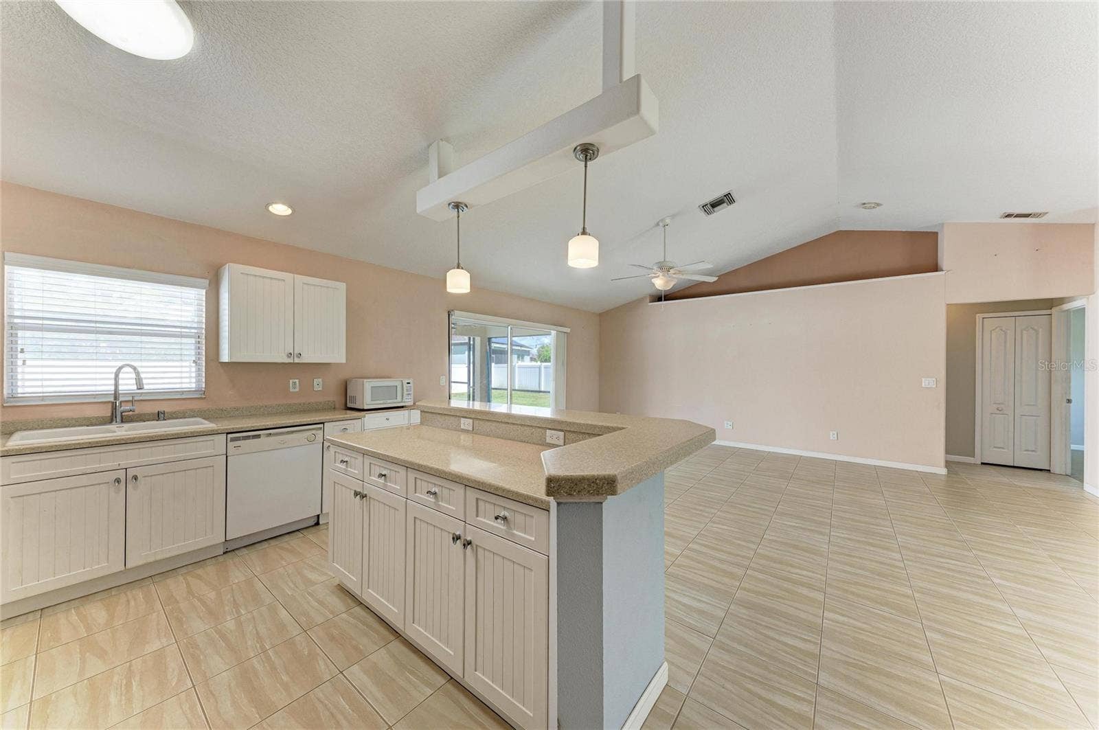 4512 28TH AVENUE E, Palmetto, FL 34221 4512 28TH AVENUE E, Palmetto, FL 34221