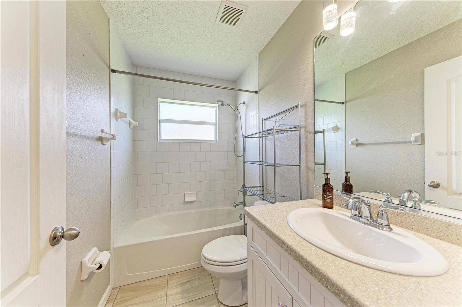 4512 28TH AVENUE E, Palmetto, FL 34221 4512 28TH AVENUE E, Palmetto, FL 34221