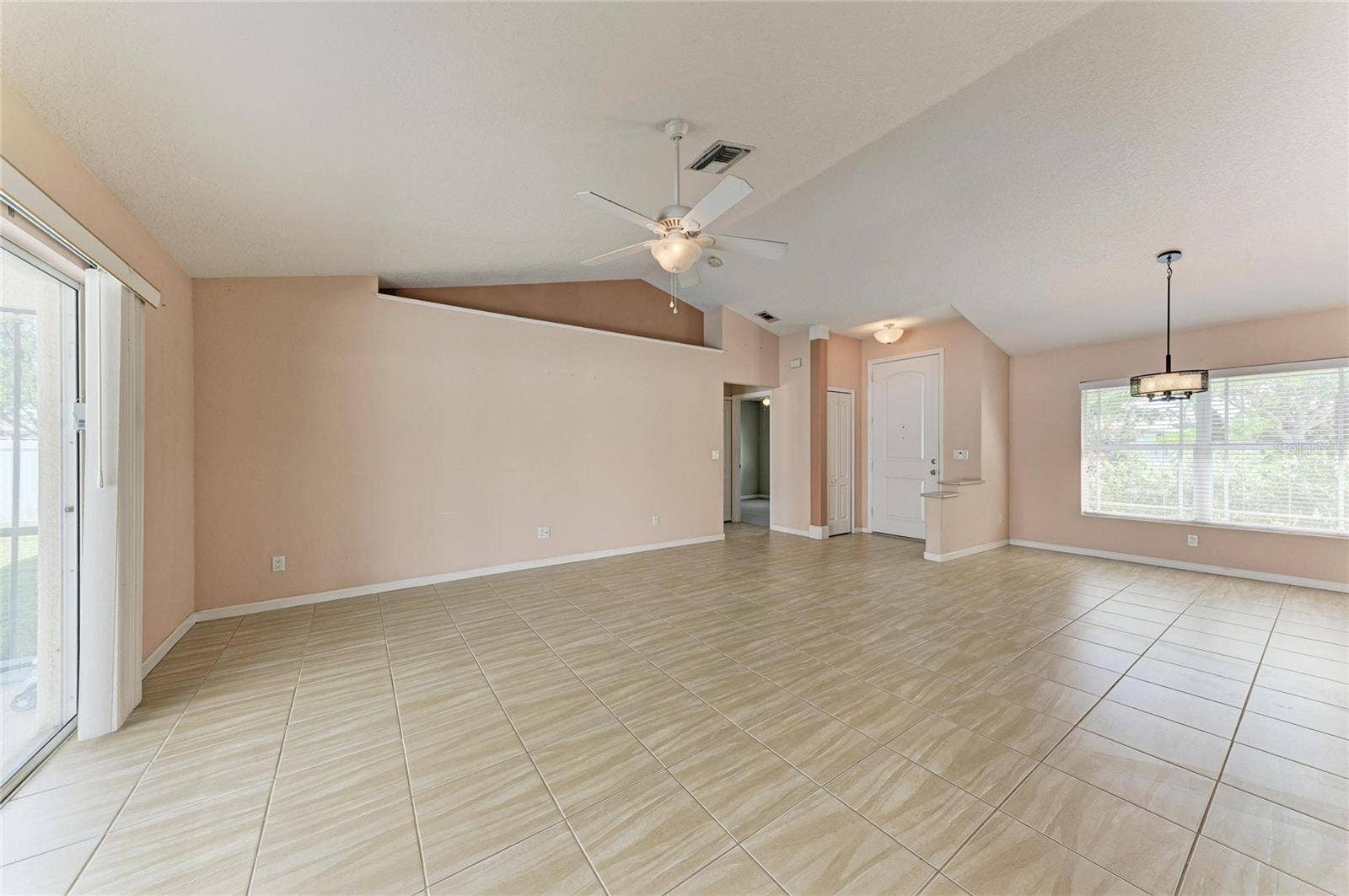 4512 28TH AVENUE E, Palmetto, FL 34221 4512 28TH AVENUE E, Palmetto, FL 34221