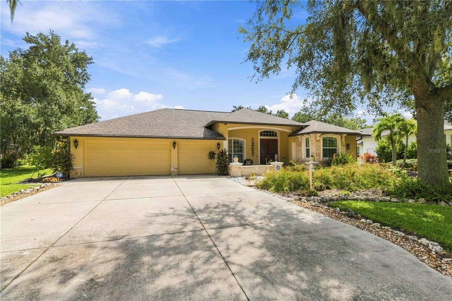 Property photo for 127 MILL RUN E, Bradenton, FL