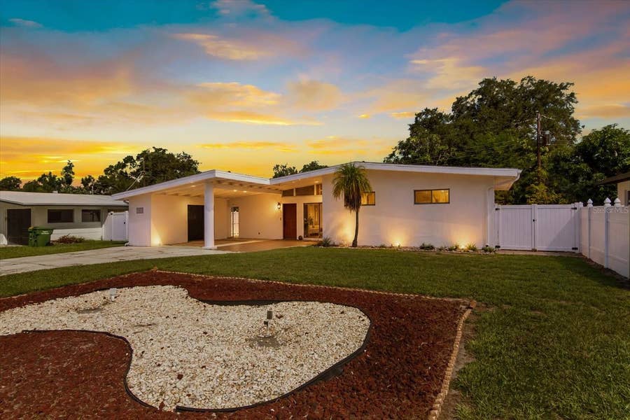 Property photo for 2921 WOOD STREET, Sarasota, FL