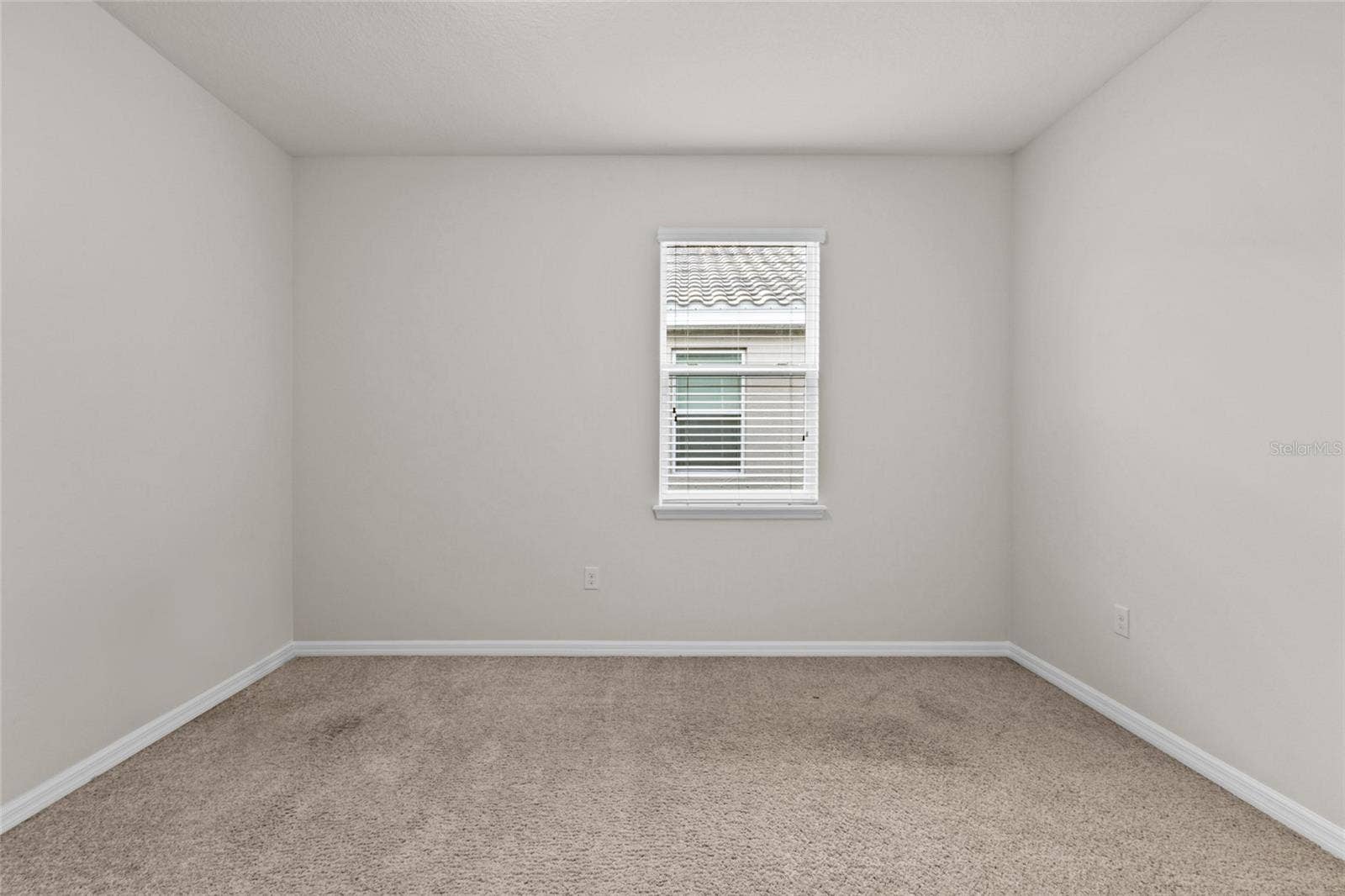 2924 ORIOLE DRIVE, Sarasota, FL 34243 Office/Den in addition to 3 bedrooms