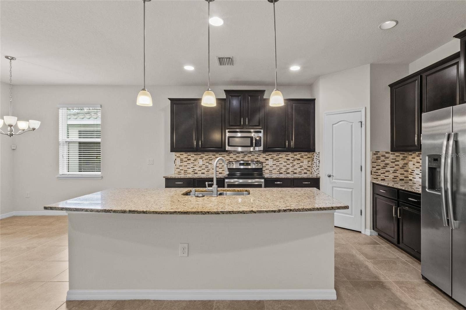 2924 ORIOLE DRIVE, Sarasota, FL 34243 2924 ORIOLE DRIVE, Sarasota, FL 34243